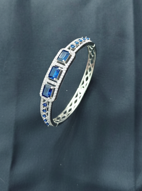 Sapphire Majesty Bracelet