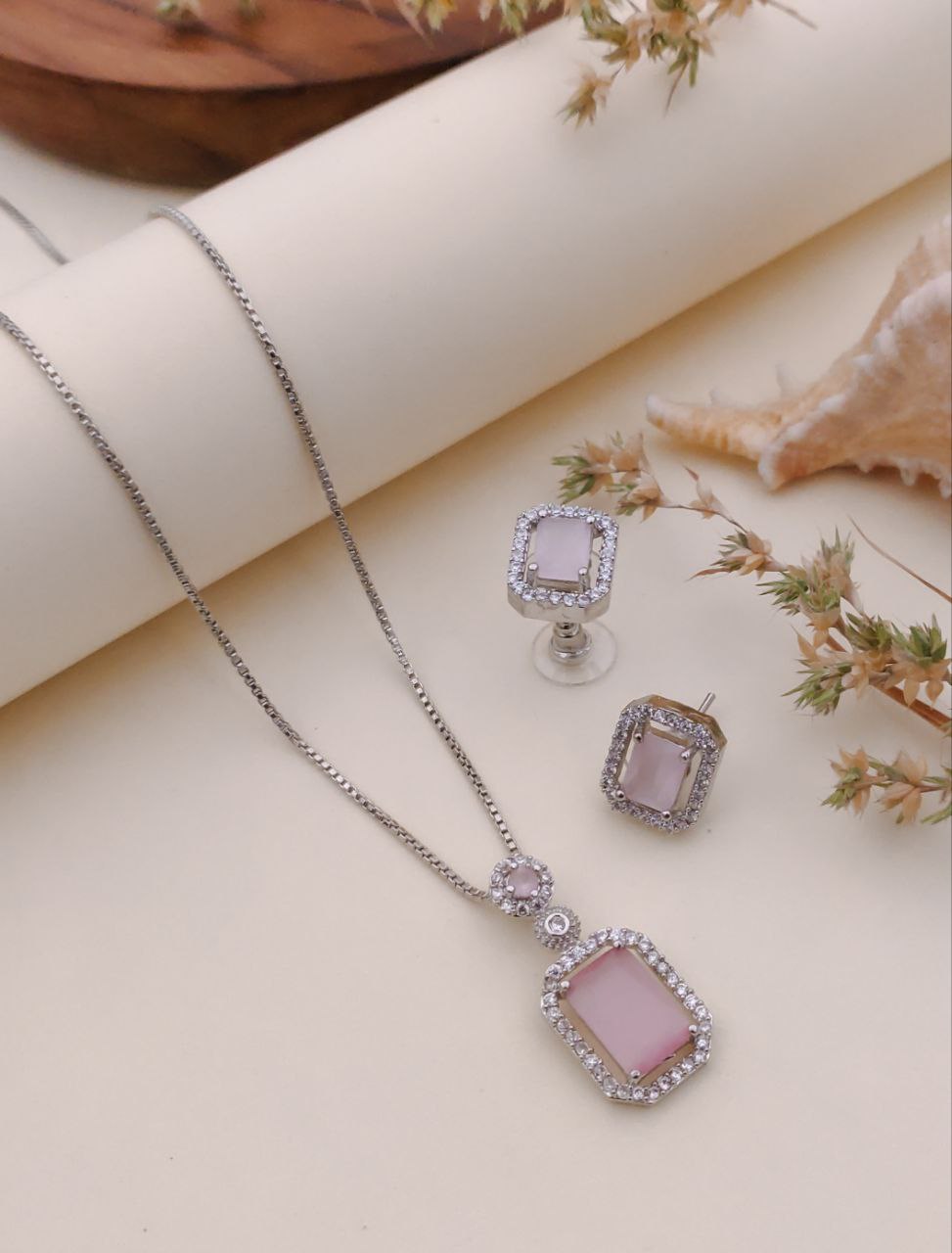 Pink Pendant with earrings