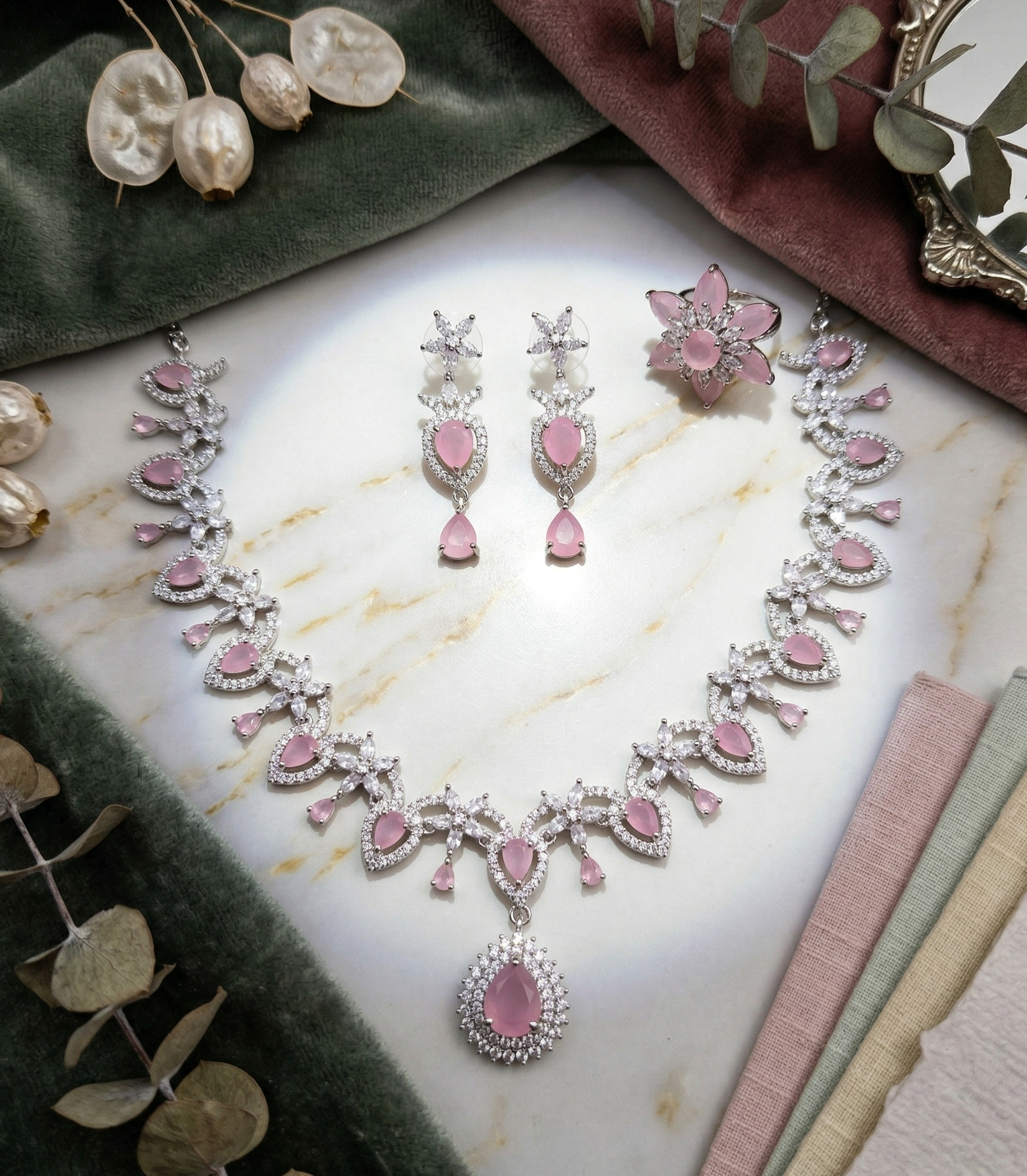 Radiant Rosequartz Romance Set With Ring